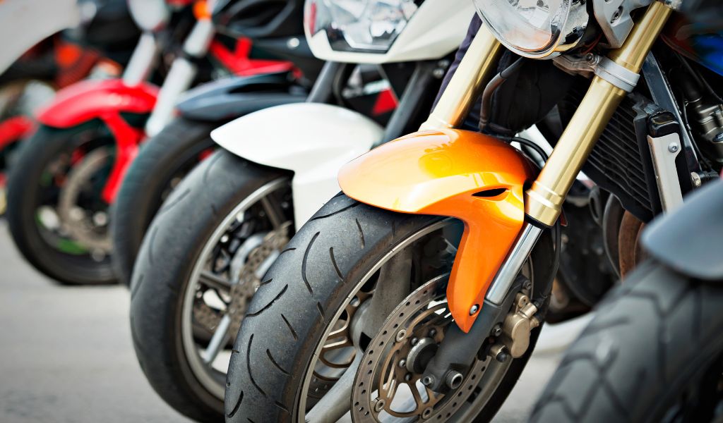 How to Choose a Motorcycle for Long Distance Travel