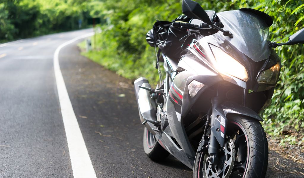How to Choose a Motorcycle for Long Distance Travel